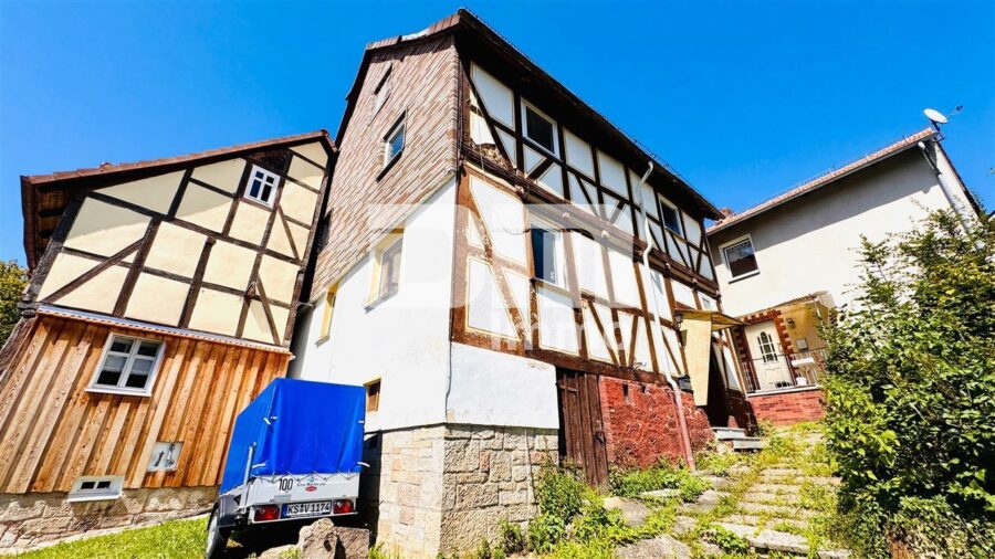 2 Einfamilienhäuser in gesuchter Wohnlage mit viel Potenzial zum Paketpreis - Haus 1 + Haus 2 Ensembleansicht